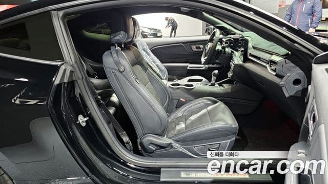 Ford Mustang 7세대 2.3 EcoBoost Premium купе, 2024 10