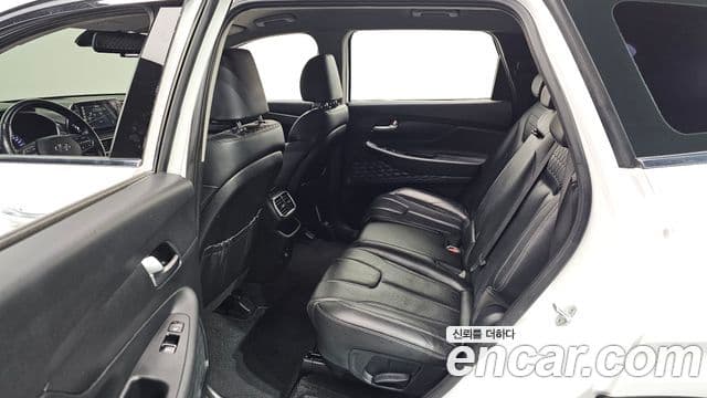 Hyundai Santa Fe TM Exclusive, 2019 17