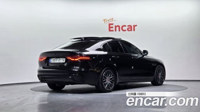 Jaguar XE D180 R-Dynamic S, 2020 2