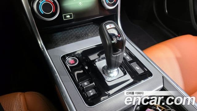 Jaguar XE D180 R-Dynamic S, 2020 9