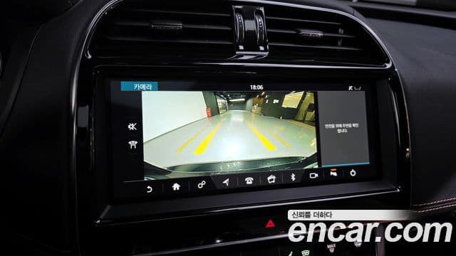 Jaguar XE D180 R-Dynamic S, 2020 15