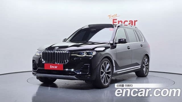 BMW X7 (G07) xDrive 30d Design Pure Excellence first Edition 6인승, 2019 1