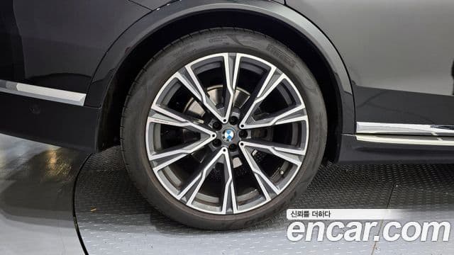 BMW X7 (G07) xDrive 30d Design Pure Excellence first Edition 6인승, 2019 все фото