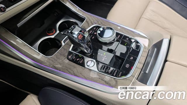 BMW X7 (G07) xDrive 30d Design Pure Excellence first Edition 6인승, 2019 9