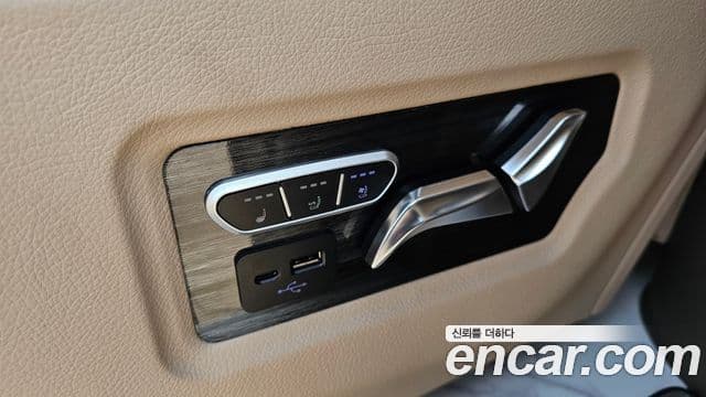 Kia Carnival 4세대 бензин 9인승 High Limousine(компания по спецнадстройкам), 2023 15