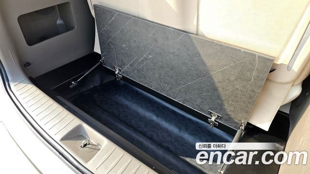 Kia Carnival 4세대 бензин 9인승 High Limousine(компания по спецнадстройкам), 2023 19