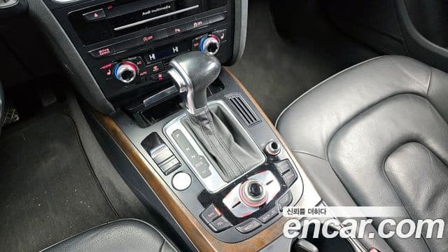 Audi New A4 B8, 2016 9