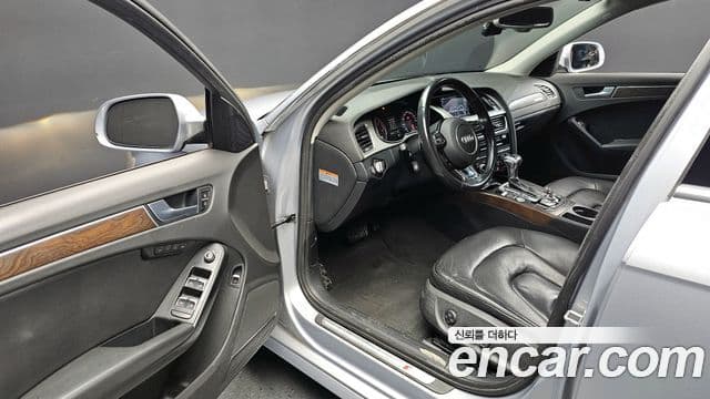 Audi New A4 B8, 2016 11