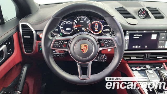 Porsche Cayenne (PO536), 2019 13