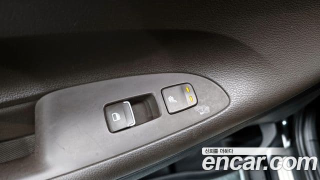 Hyundai Grandeur IG 3.0 LPi Modern (арендный автомобиль), 2018 17