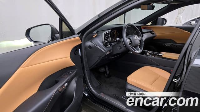 Lexus RX350h 5세대 Premium, 2025 10