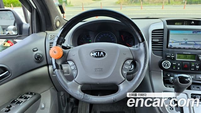 Kia Carnival R топовая версия, 2013 16