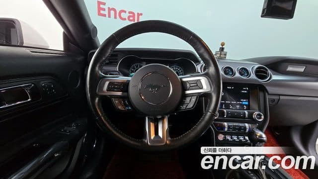 Ford Mustang купе, 2019 13