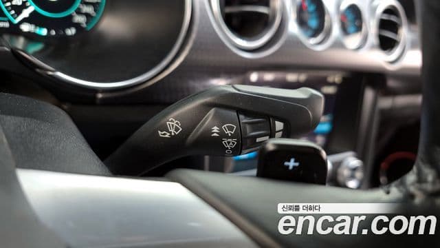 Ford Mustang купе, 2019 17