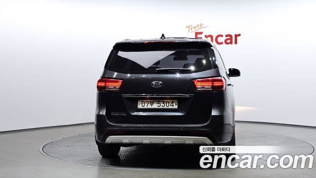 Kia All New Carnival Noblesse, 2018 4