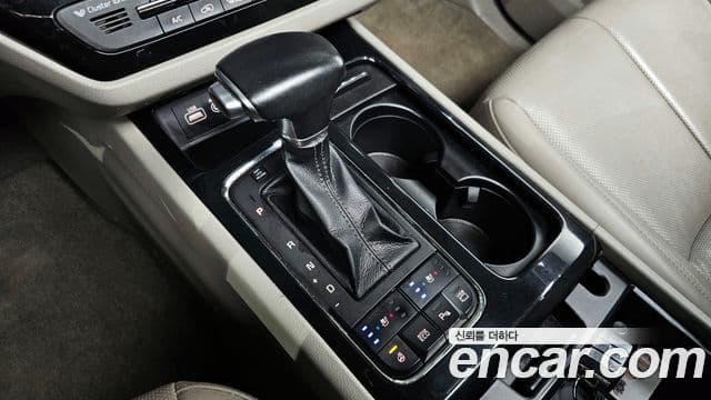 Kia All New Carnival Noblesse, 2018 9