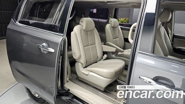 Kia All New Carnival Noblesse, 2018 12