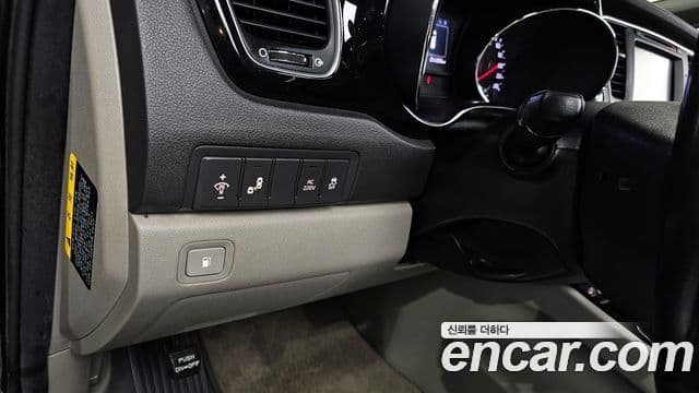 Kia All New Carnival Noblesse, 2018 17