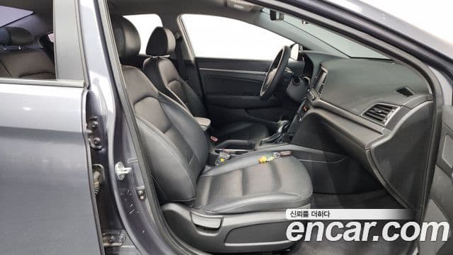 Hyundai Avante AD 1.6 GDI Value Plus, 2018 11