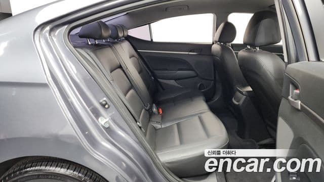 Hyundai Avante AD 1.6 GDI Value Plus, 2018 12