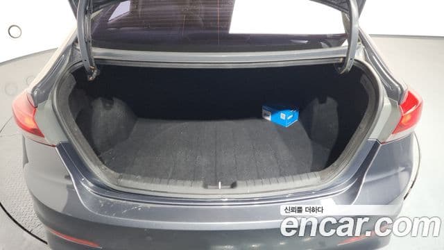 Hyundai Avante AD 1.6 GDI Value Plus, 2018 20