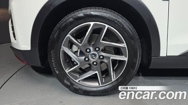 KG모빌리티(SsangYong) Berry New Tivoli R-PLUS белый, 2022 все фото