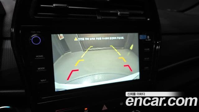 KG모빌리티(SsangYong) Berry New Tivoli R-PLUS белый, 2022 16