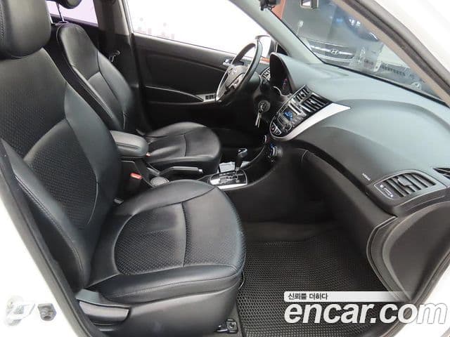 Hyundai Accent(новый кузов / новое поколение) Modern, 2017 13