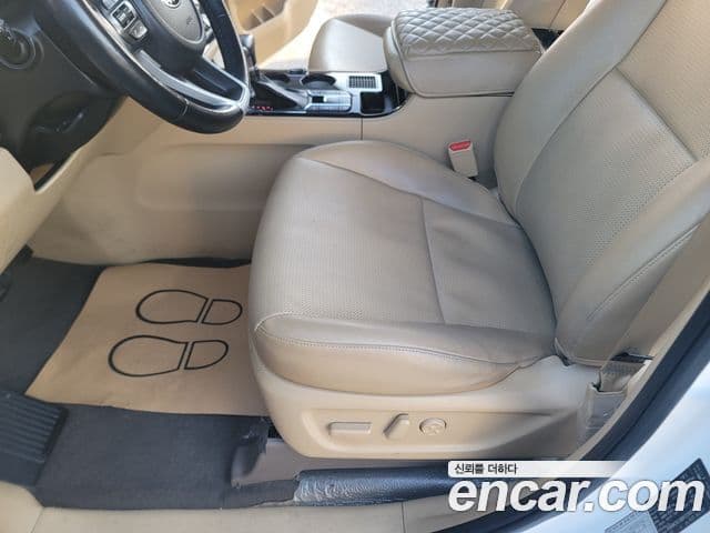 Kia The / новый New Carnival Prestige, 2019 12