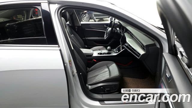 Audi A6 (C8), 2020 11