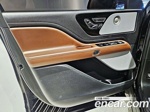 Lincoln Aviator 2세대 3.0 Reserve AWD, 2023 18