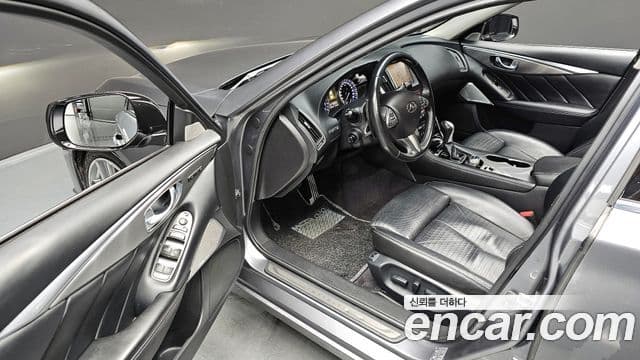 Infiniti Q50 3.5 гибрид Essence, 2017 12