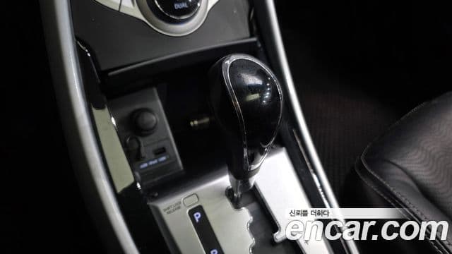 Hyundai Avante MD Premier, 2012 9