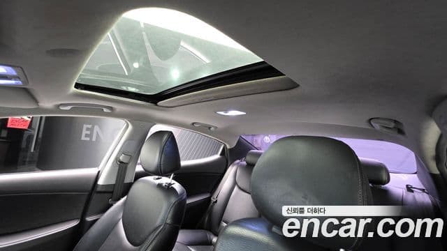 Hyundai Avante MD Premier, 2012 17