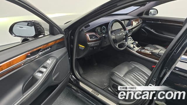 Genesis EQ900 Prestige, 2016 11