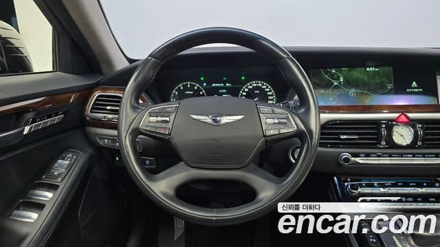 Genesis EQ900 Prestige, 2016 13