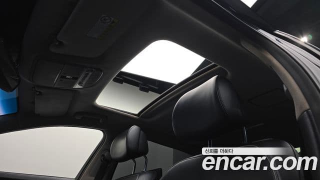 Genesis EQ900 Prestige, 2016 19