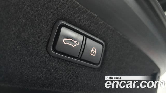 Genesis EQ900 Prestige, 2016 20