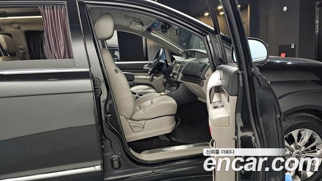 KG모빌리티(SsangYong) Korando 투리스모 high лимузин, 2017 11