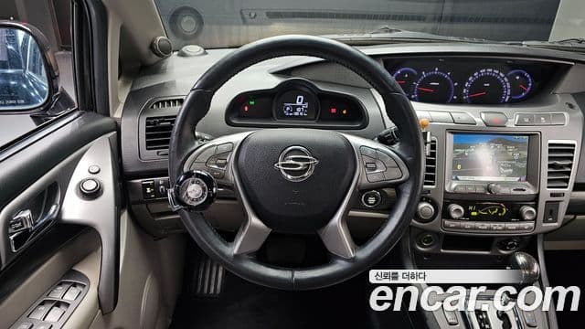 KG모빌리티(SsangYong) Korando 투리스모 high лимузин, 2017 13