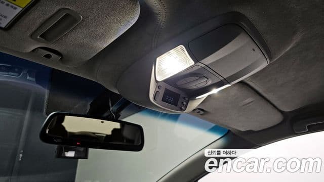 KG모빌리티(SsangYong) Korando 투리스모 high лимузин, 2017 16