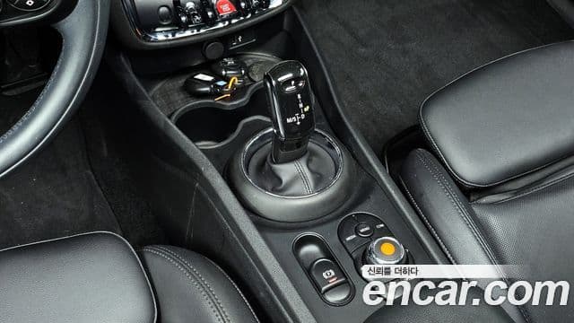 Mini Cooper 클럽맨 2세대, 2020 9