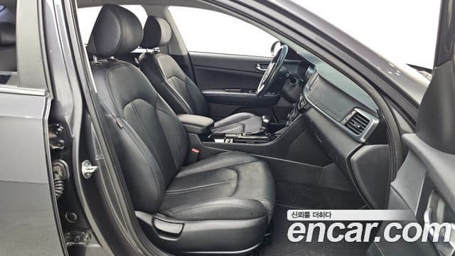 Kia K5 2세대 Prestige, 2016 11