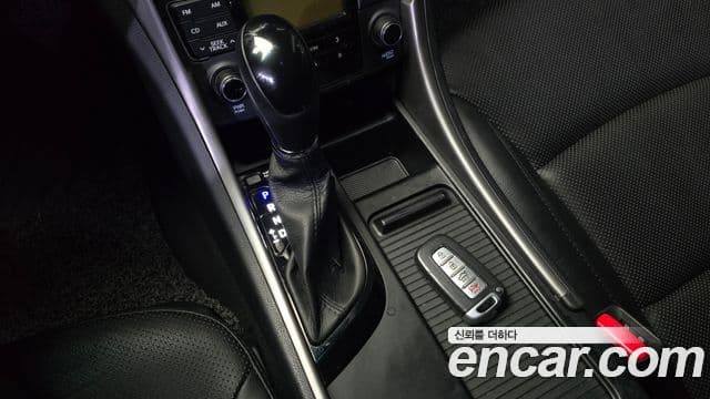 Hyundai YF Sonata Prime, 2012 9