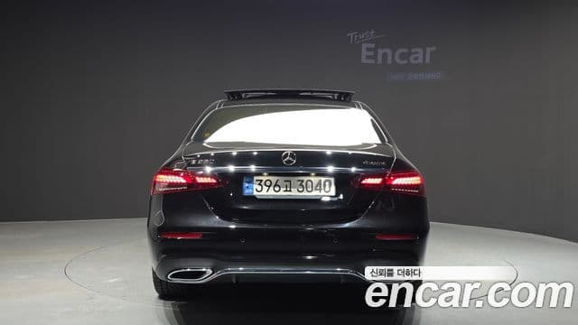 Mercedes-Benz E-класс W213 AMG Line, 2022 4