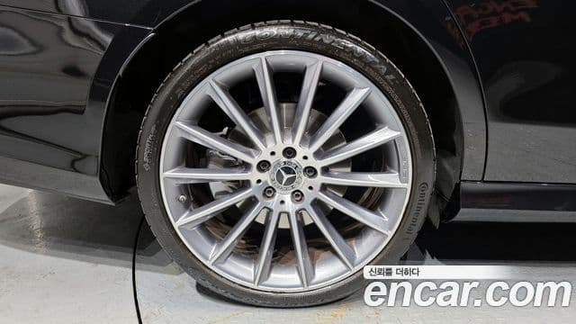 Mercedes-Benz E-класс W213 AMG Line, 2022 все фото