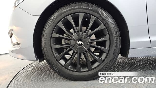 Hyundai LF Sonata 2.0 Care Plus, 2017 все фото