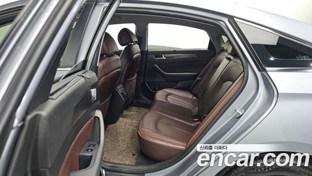 Hyundai LF Sonata 2.0 Care Plus, 2017 11
