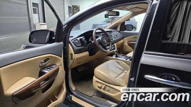 Kia All New Carnival Prestige, 2016 10