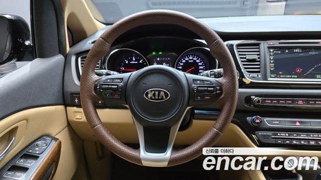 Kia All New Carnival Prestige, 2016 13
